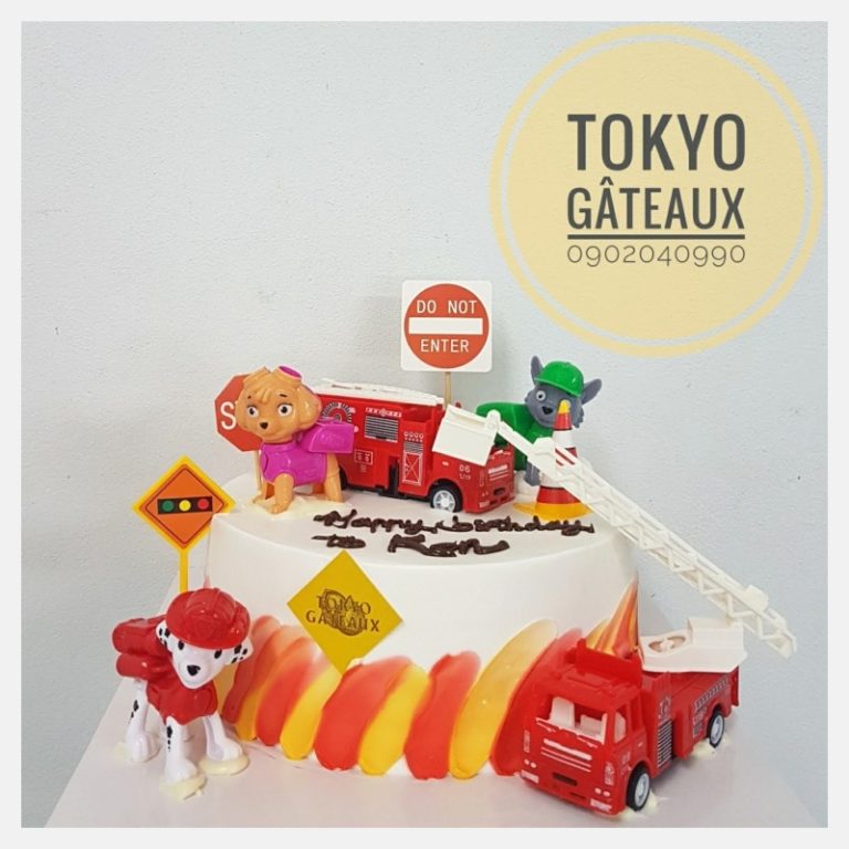 bánh sinh nhật xe cứu hoả