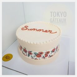 Bánh sinh nhật viền hoa kem sữa chua