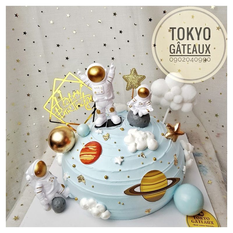 Bánh sinh nhật phi hành gia sz18