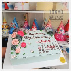 Bánh sinh nhật cuốn lịch vuông