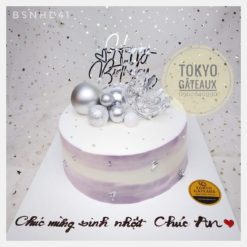 Bánh sinh nhật Vương miện màu hồng