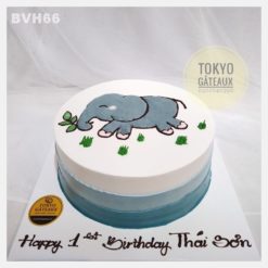 Bánh sinh nhật Voi con tham ăn