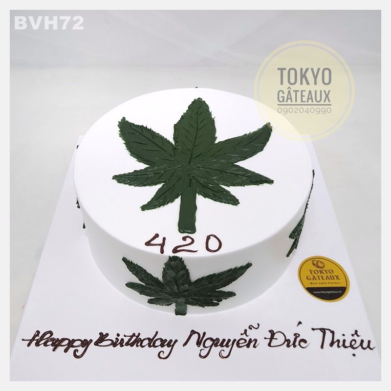 Bánh sinh nhật Lá cây xanh