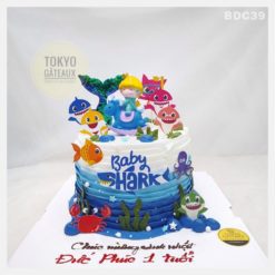Bánh sinh nhật Baby Sharks