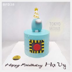 Bánh sinh nhật Imposter