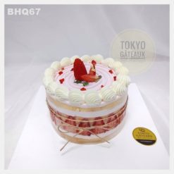 Bánh sinh nhật Strawberry Tornado