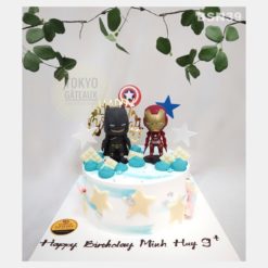 Bánh sinh nhật Batman & Ironman