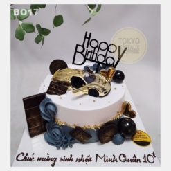 Bánh sinh nhật Dark Golden Car