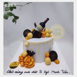 Bánh sinh nhật Wine Drip Cake