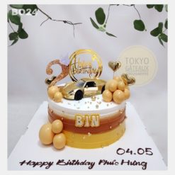 Bánh sinh nhật Golden Car