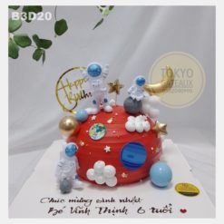 Bánh sinh nhật Phi Hành Gia