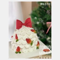 Bánh sinh nhật Thông Tuyết