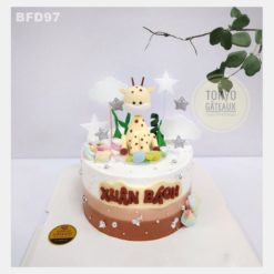 Bánh sinh nhật Hươu Cao Cổ