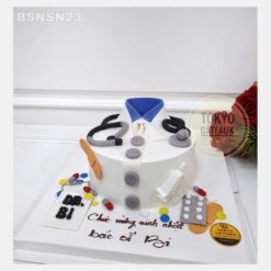 Bánh sinh nhật Bác Sĩ