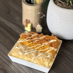 Bông lan trứng muối phô mai