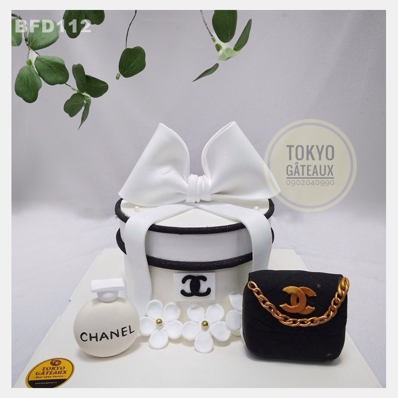 Bánh sinh nhật Chanel Girl