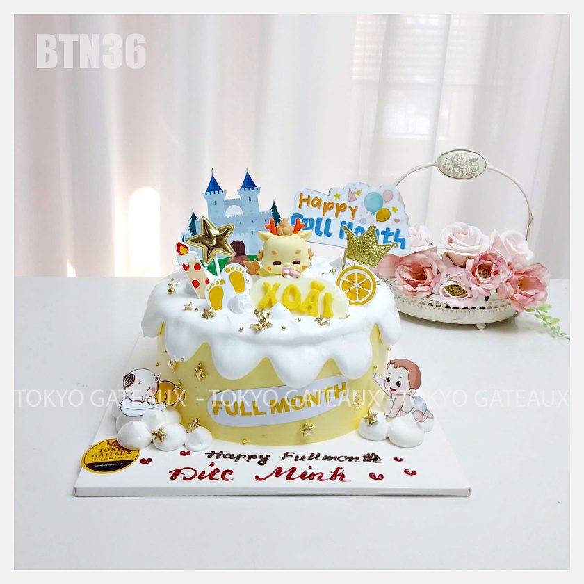 Bánh sinh nhật Rồng con