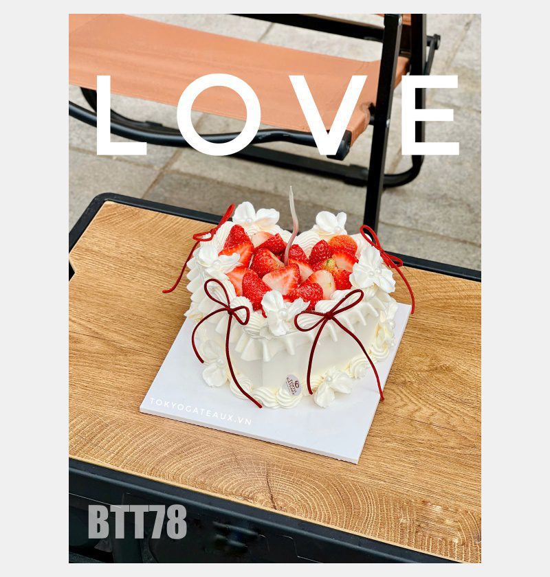Bánh sinh nhật Coquette Strawberry
