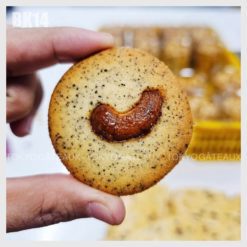 BK14 - Cookie hồng trà hạt điều caramel